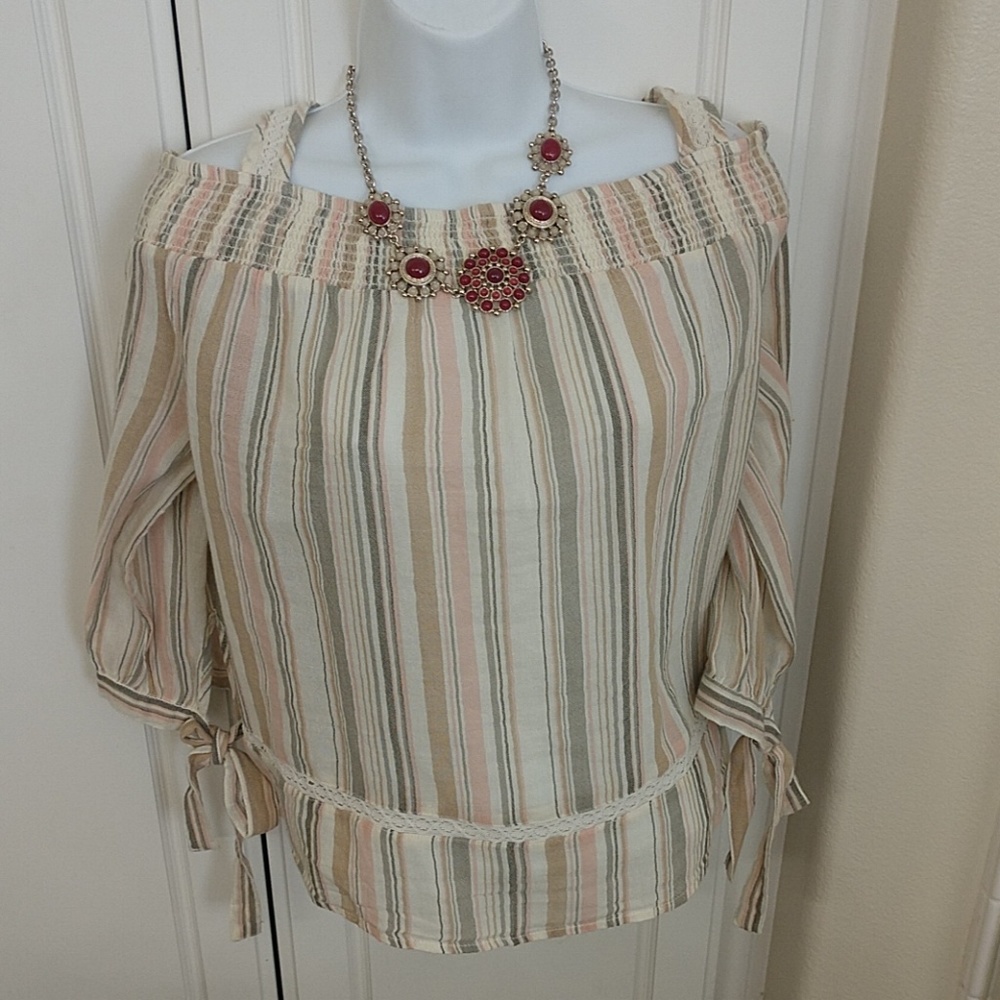 Lauren Conrad  Cute Top